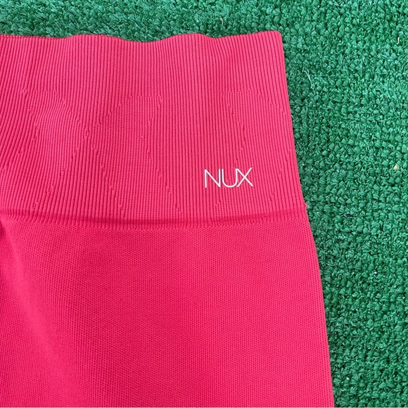 NUX Red Workout Leggings with Cutout Diagonal Design Size L - Picture 2 of 7